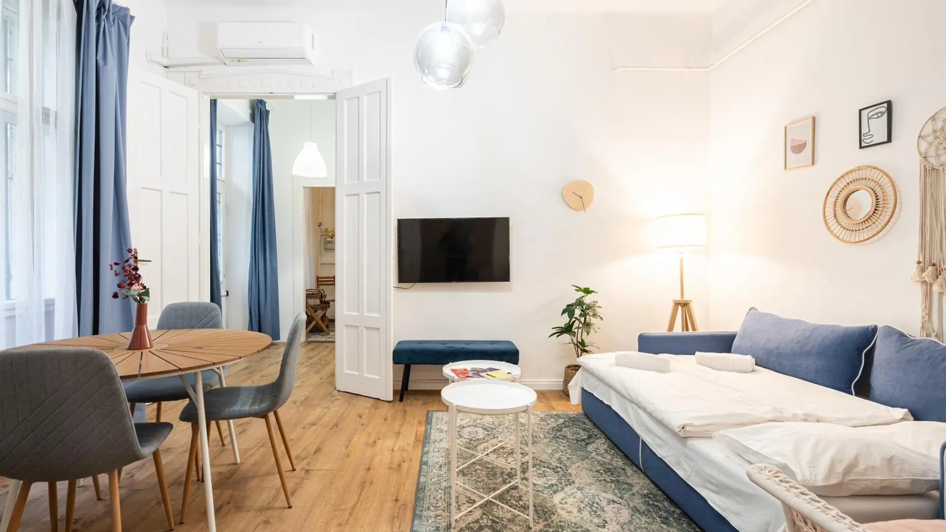 Blue Fairy Suite K26 Budapeste